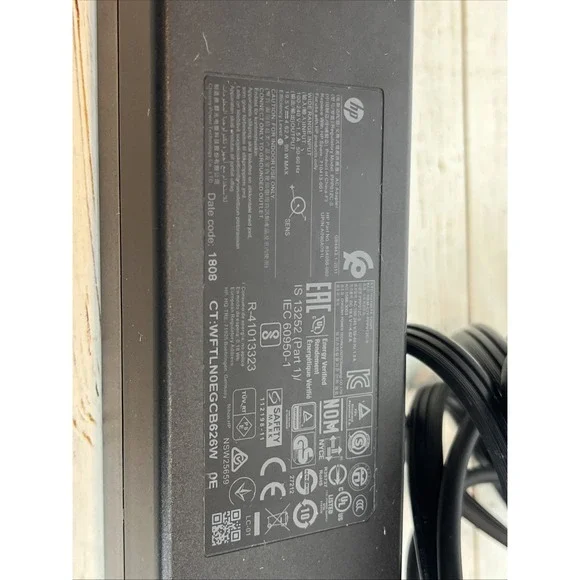 HP USB-C Universal Dock Station HSA-B005DS w/ 90W AC - Picture 4 of 7